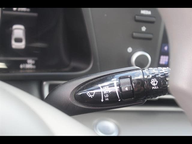 2023 Hyundai Elantra SEL - Photo 20