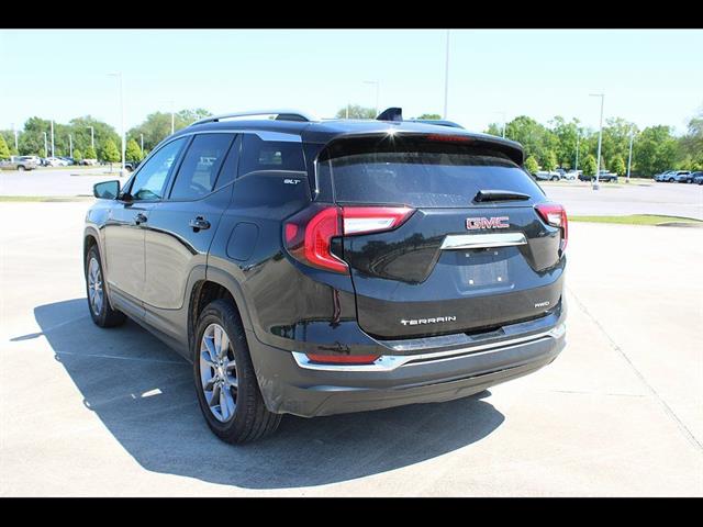 2023 GMC Terrain SLT - Photo 8