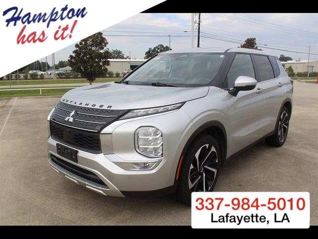 2024 Mitsubishi Outlander SE 2WD's photo