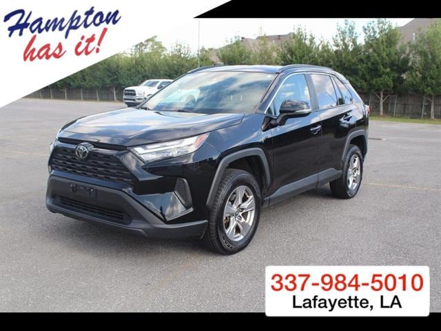 2023 Toyota RAV4 XLE FWD's photo