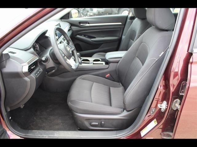 2023 Nissan Altima SV - Photo 11