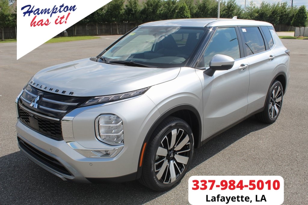 2025 Mitsubishi Outlander SE's photo