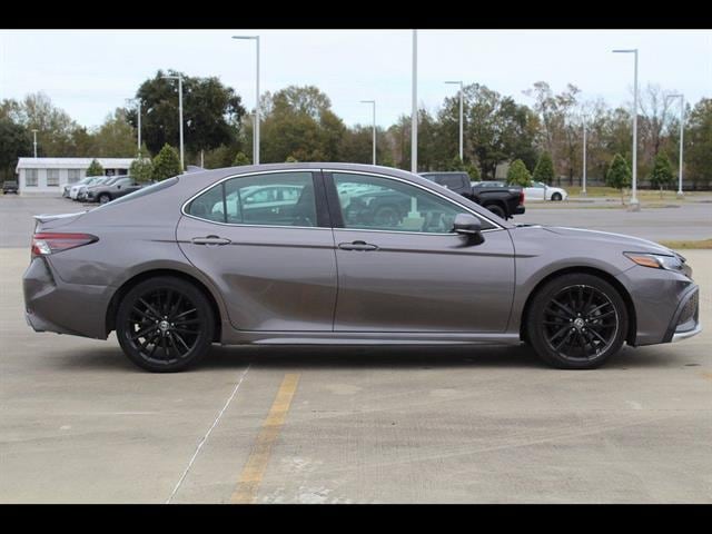 2021 Toyota Camry XSE - Photo 8