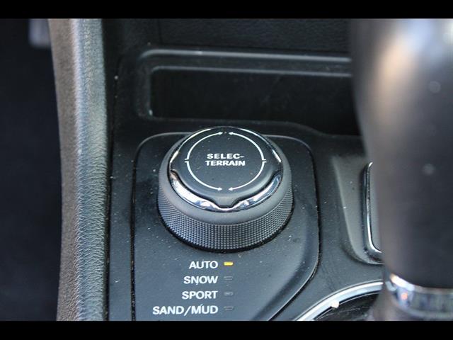 2023 Jeep Cherokee Altitude Lux - Photo 33