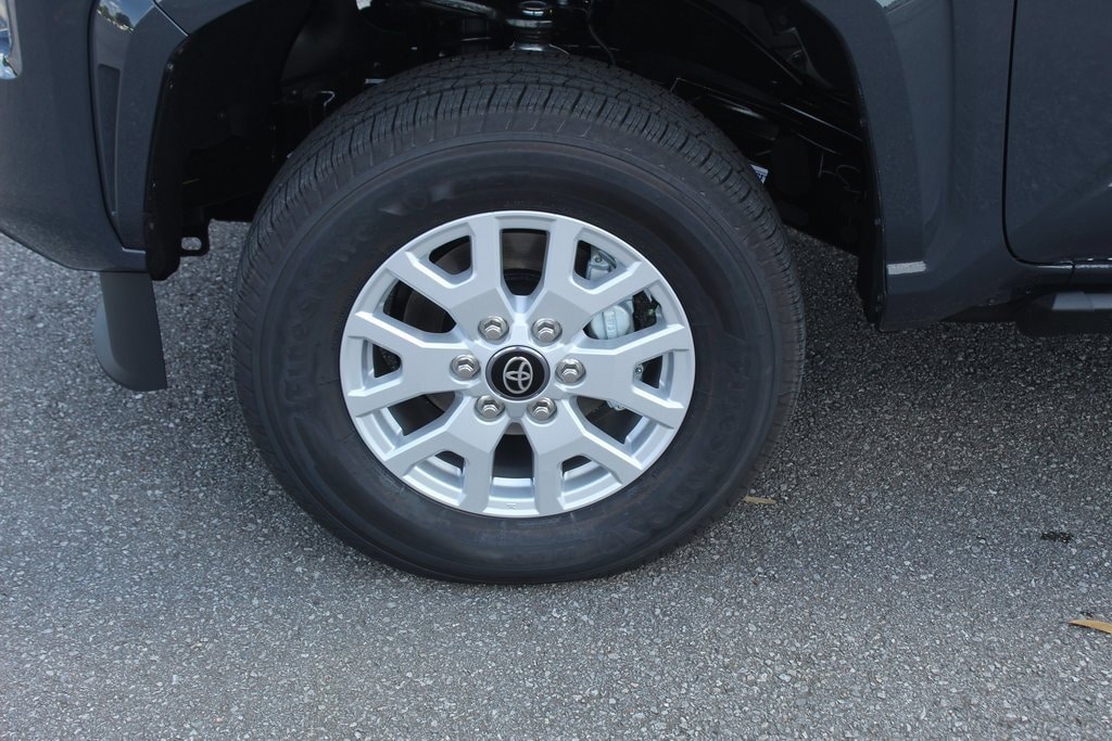 New 2025 Toyota Tacoma SR5 Truck Double Cab