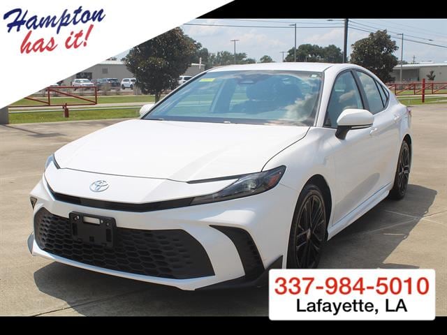 2025 Toyota Camry SE