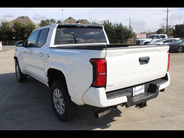 2024 Toyota Tacoma SR5 - Photo 9