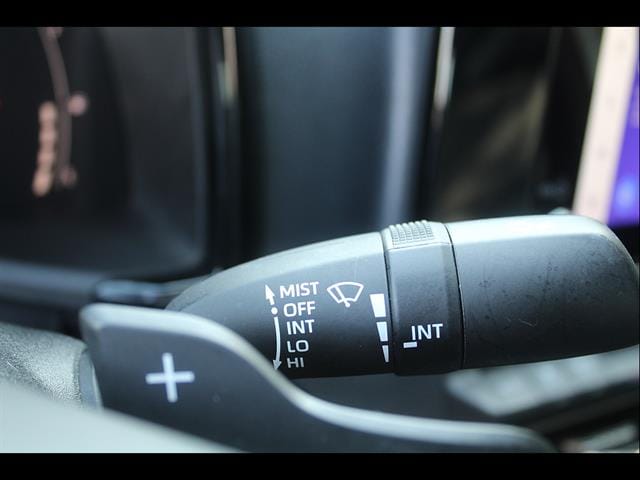 2025 Toyota Camry SE - Photo 19
