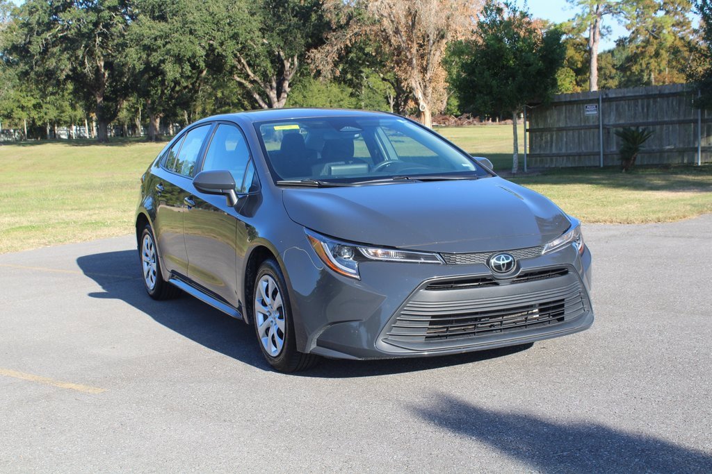 2024 Toyota Corolla LE photo 4