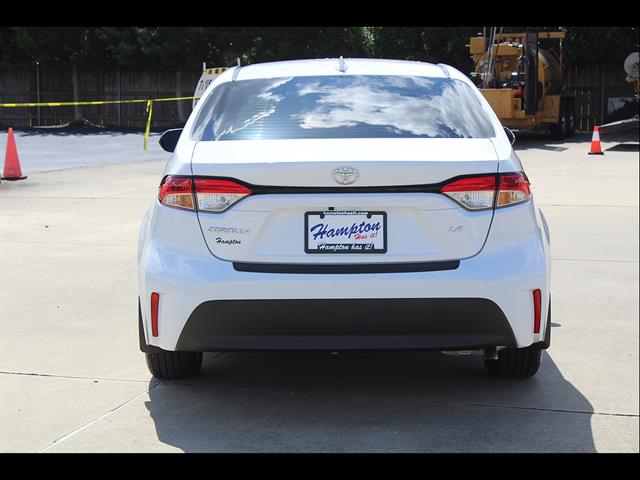 2025 Toyota Corolla LE - Photo 7
