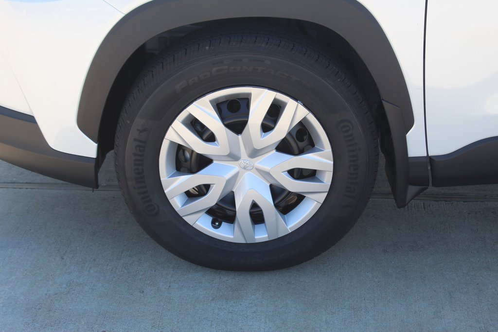 2026 Toyota Corolla Cross L photo 2