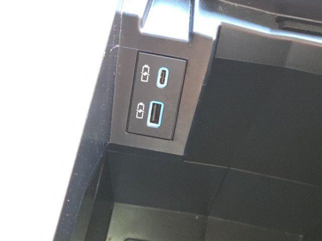 2023 Toyota Sienna XLE - Photo 28