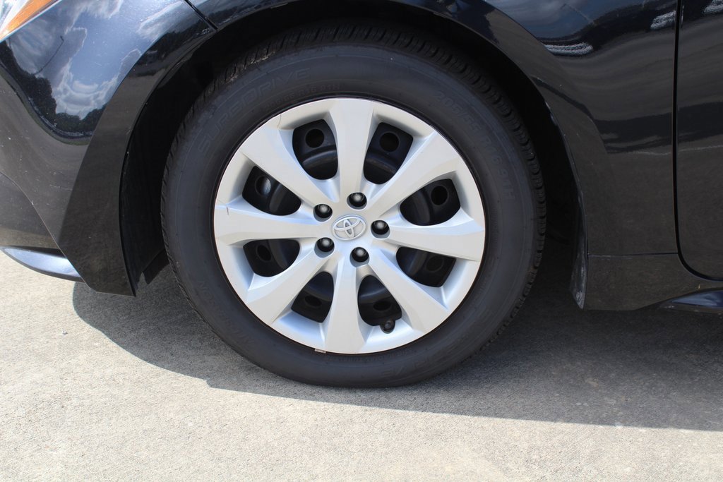 Used 2023 Toyota Corolla LE with VIN 5YFB4MDE4PP032427 for sale in Lafayette, LA