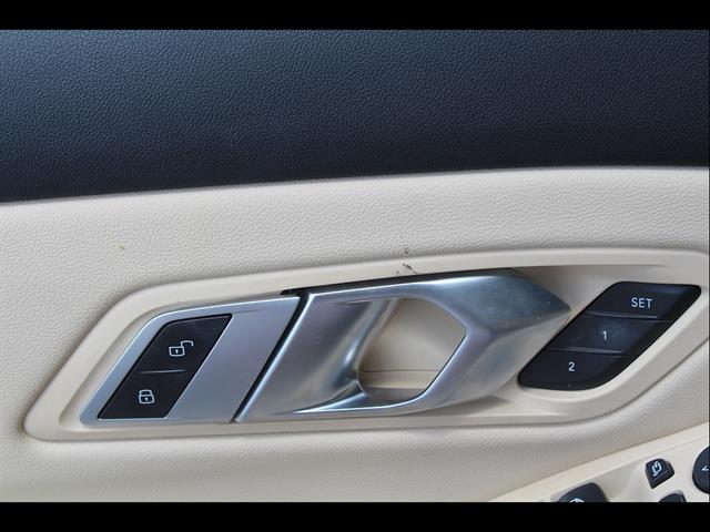 2023 BMW 3 Series 330i - Photo 13
