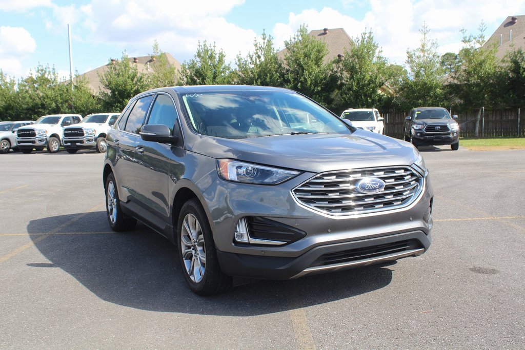 2024 Ford Edge Titanium photo 3