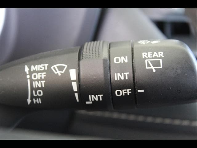 2024 Toyota RAV4 XLE - Photo 22
