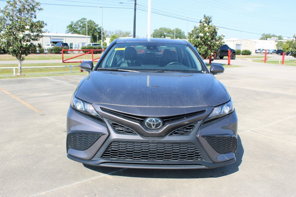 2023 Toyota Camry SE photo 3