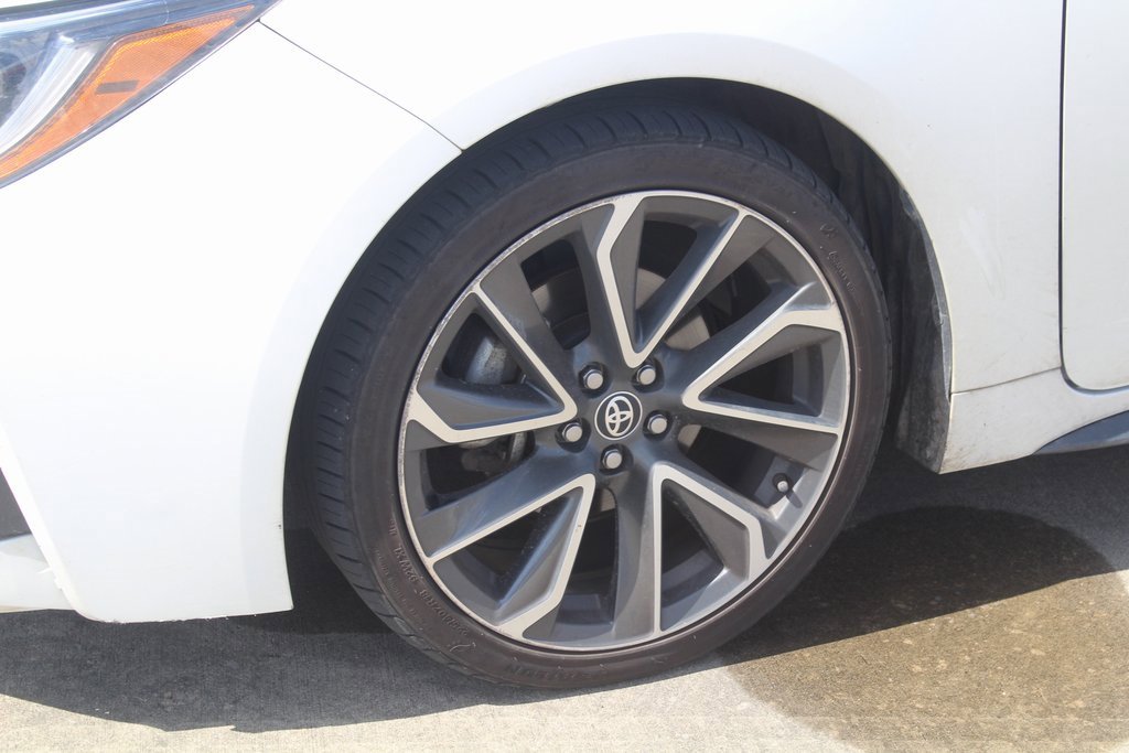 2022 Toyota Corolla SE photo 2