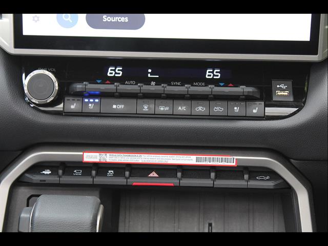 2025 Toyota Tundra Limited - Photo 29