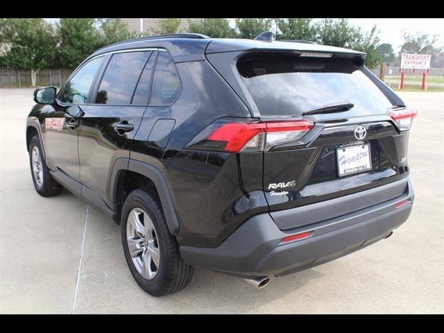 2023 Toyota RAV4 XLE - Photo 9