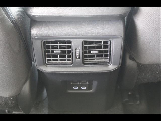 2025 Toyota RAV4 XLE - Photo 33