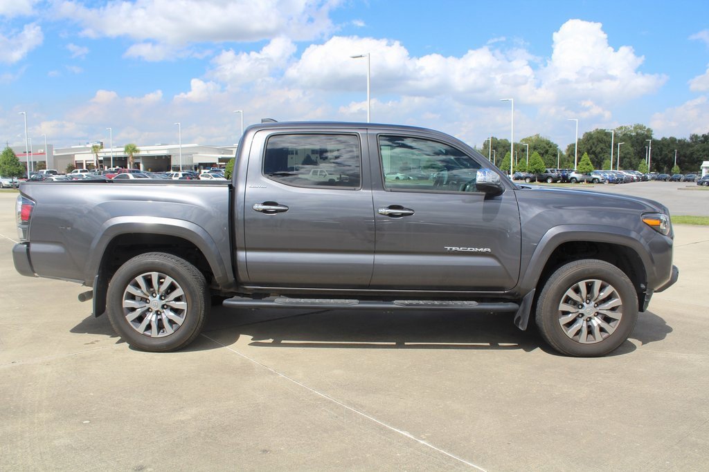2023 Toyota Tacoma Limited photo 4