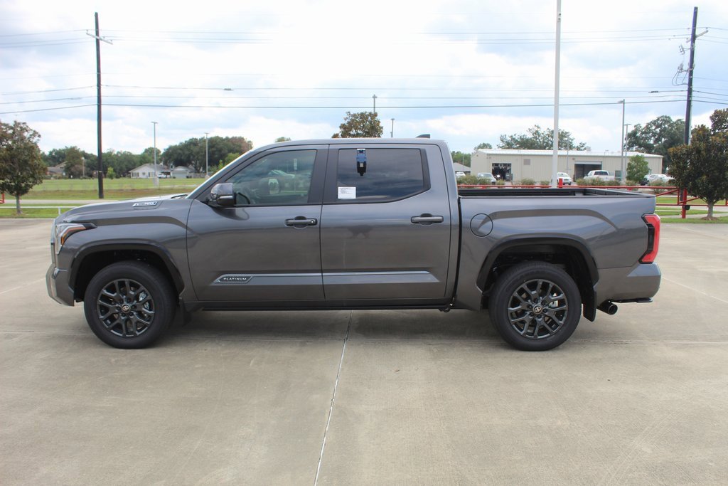 2026 Toyota Tundra Platinum photo 3