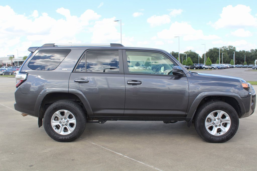 2023 Toyota 4Runner SR5 photo 3