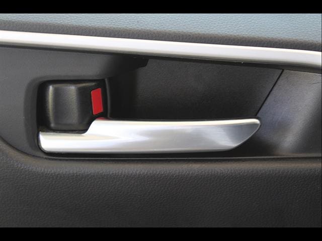 2024 Toyota RAV4 XLE - Photo 14