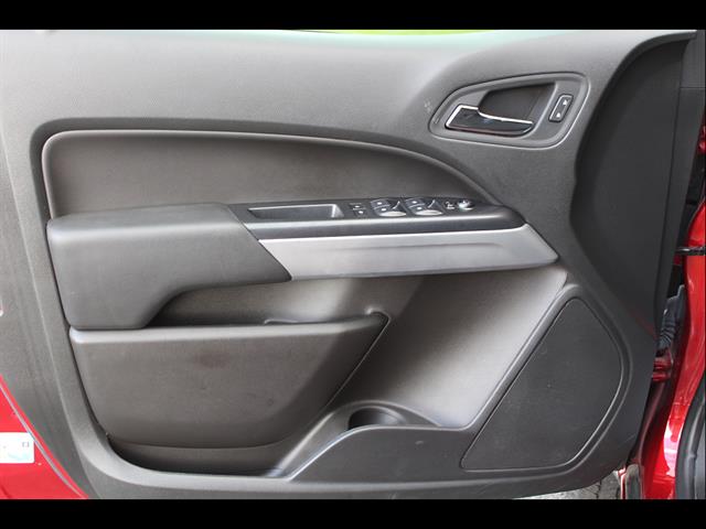 2021 Chevrolet Colorado LT - Photo 11
