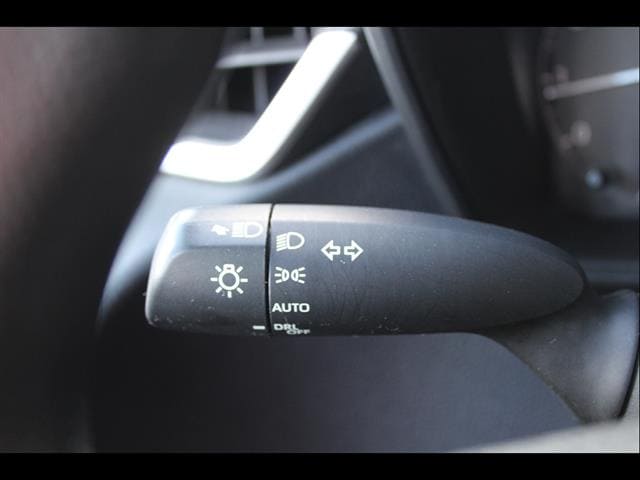 2025 Toyota Corolla LE - Photo 19