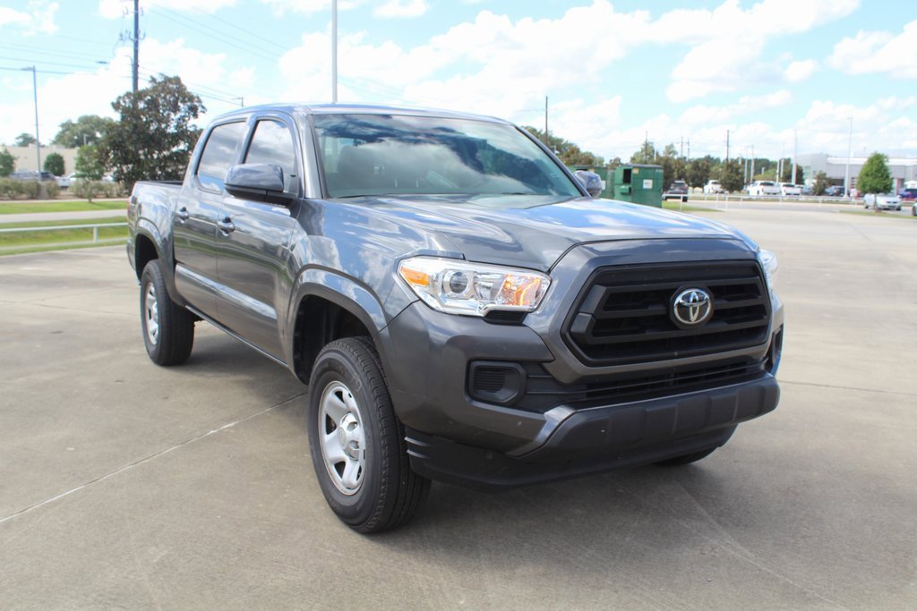2023 Toyota Tacoma SR photo 3