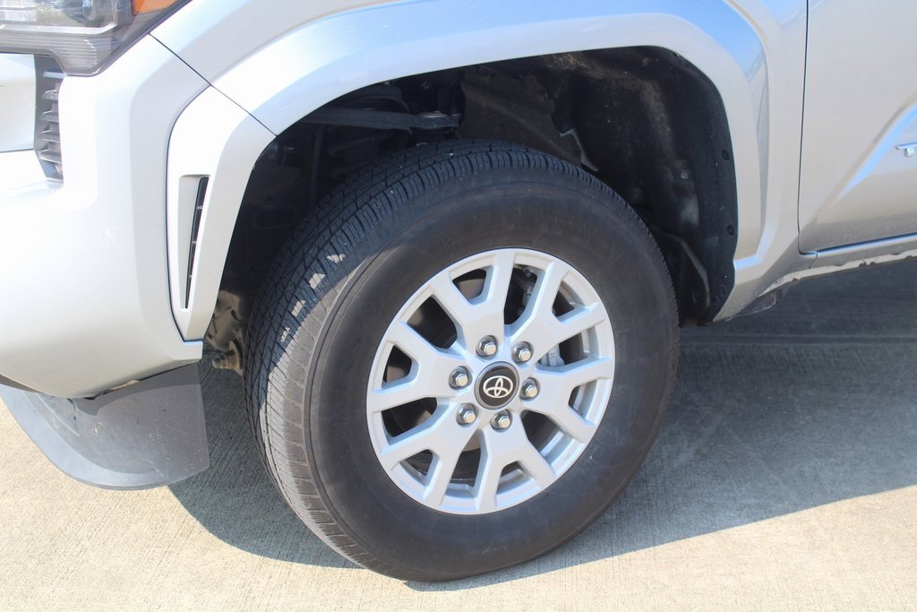 2024 Toyota Tacoma SR5 photo 2