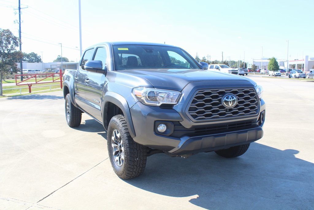 2023 Toyota Tacoma TRD Off-Road photo 4