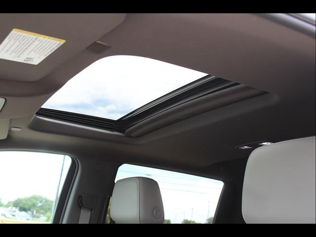 2019 Chevrolet Silverado 1500 LTZ - Photo 17