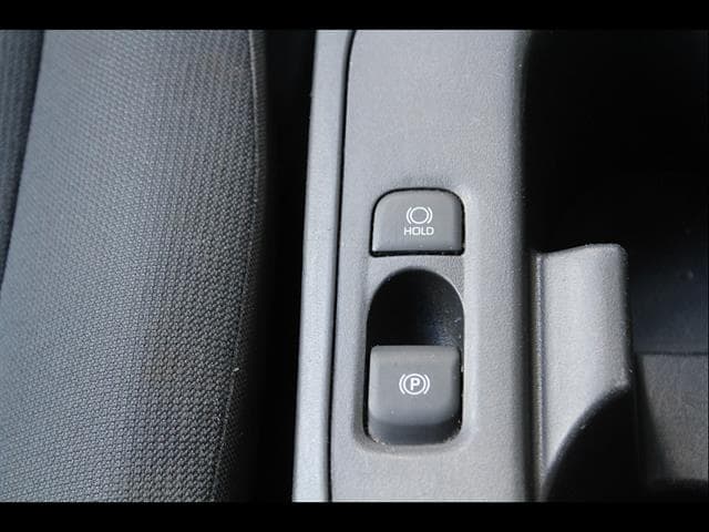2025 Toyota Corolla LE - Photo 26