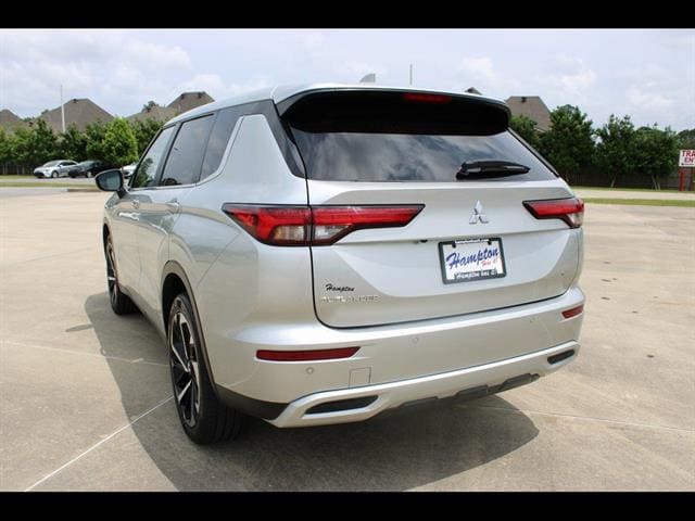 2024 Mitsubishi Outlander SE - Photo 8