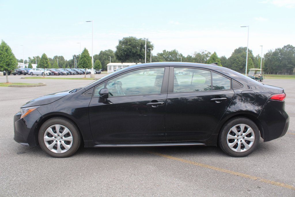 2023 Toyota Corolla LE photo 4