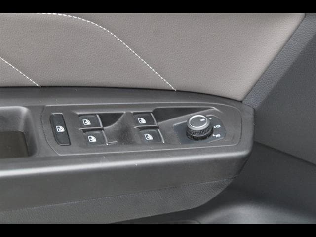 2022 Volkswagen Atlas SE w/Tech - Photo 16