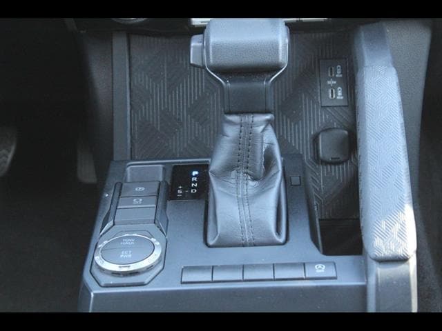 2024 Toyota Tacoma SR5 - Photo 29