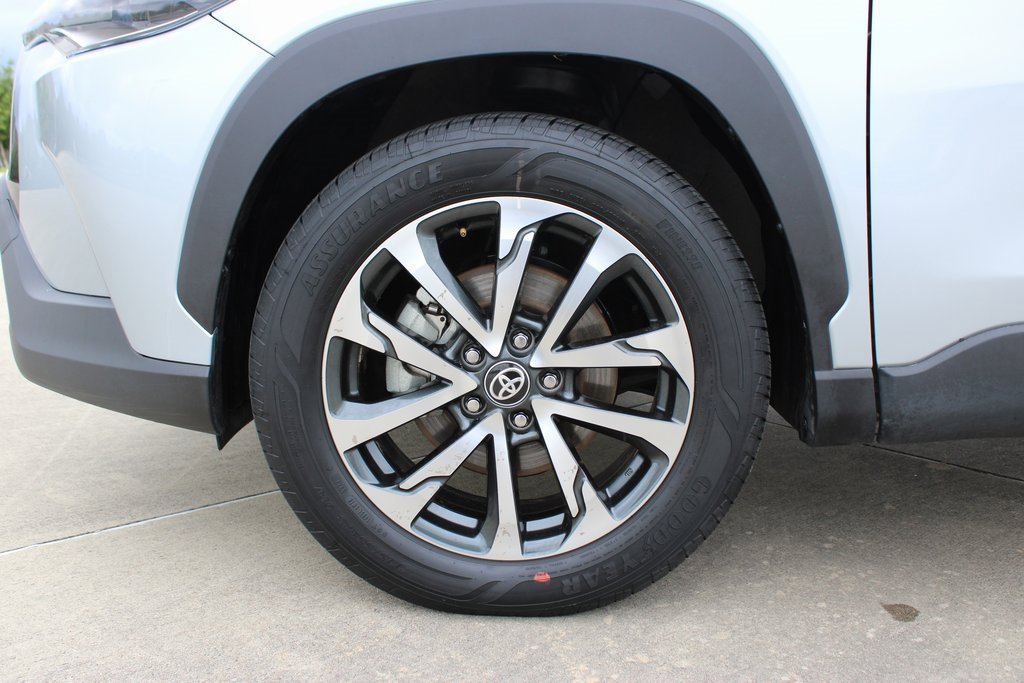 Used 2024 Toyota Corolla Cross XLE with VIN 7MUEAABG4RV086903 for sale in Lafayette, LA