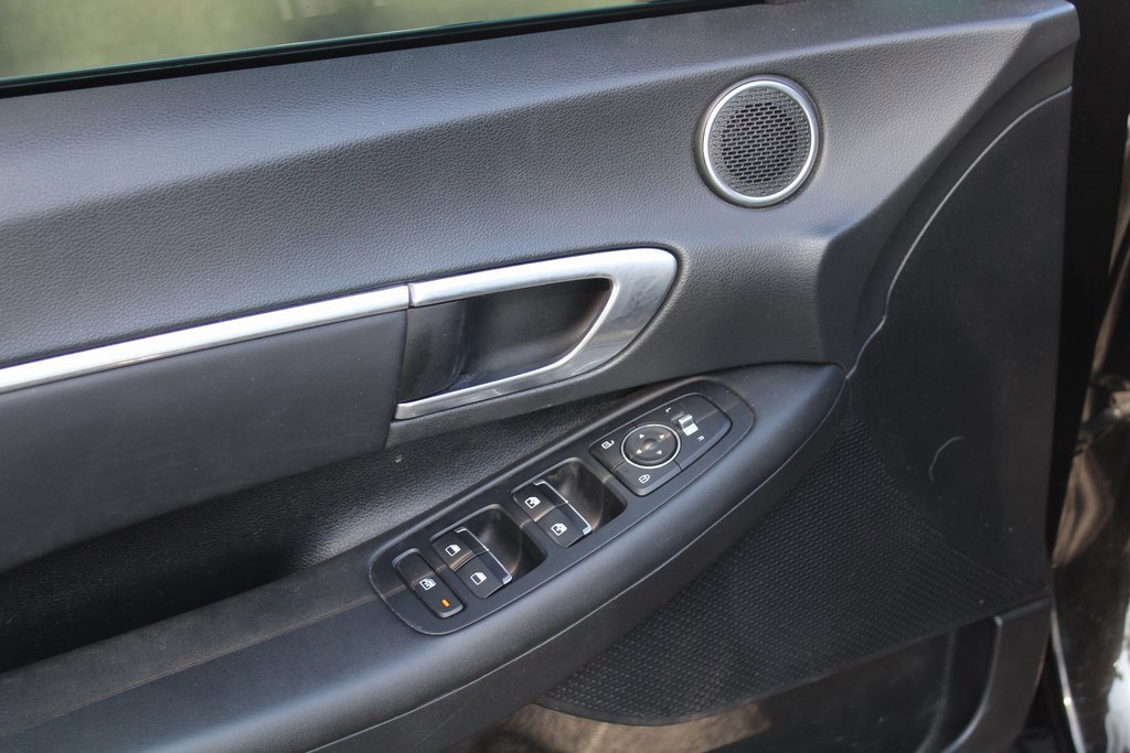 2022 Hyundai Sonata SEL photo 4