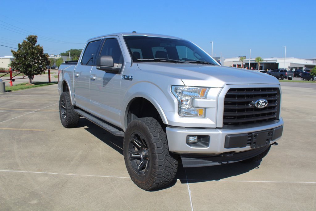 2017 Ford F-150 XLT photo 3