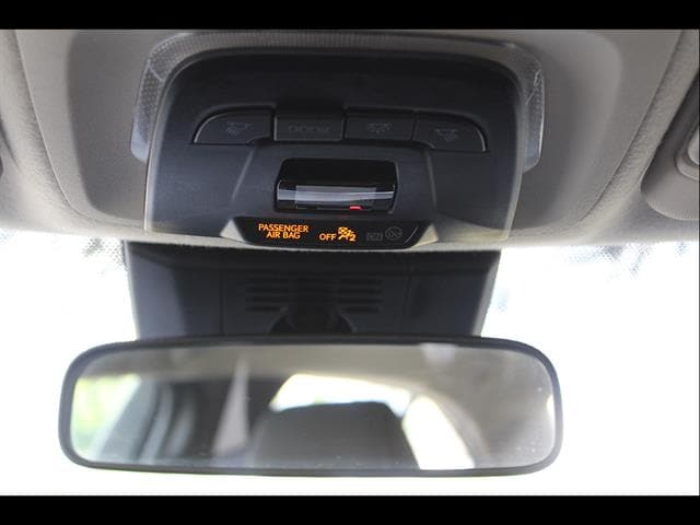 2024 Toyota Corolla LE - Photo 19