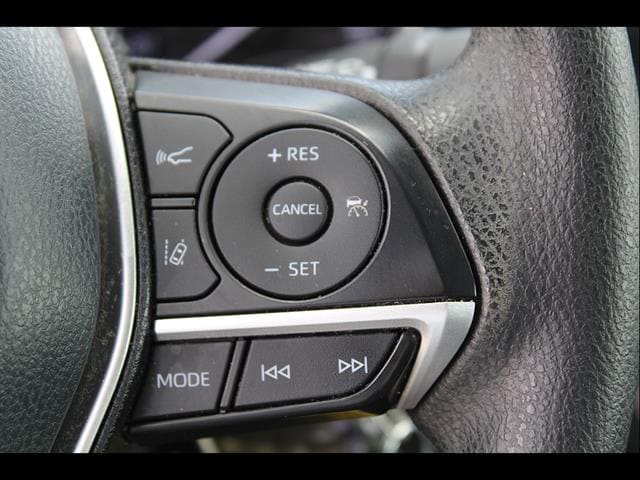 2023 Toyota Camry LE - Photo 18