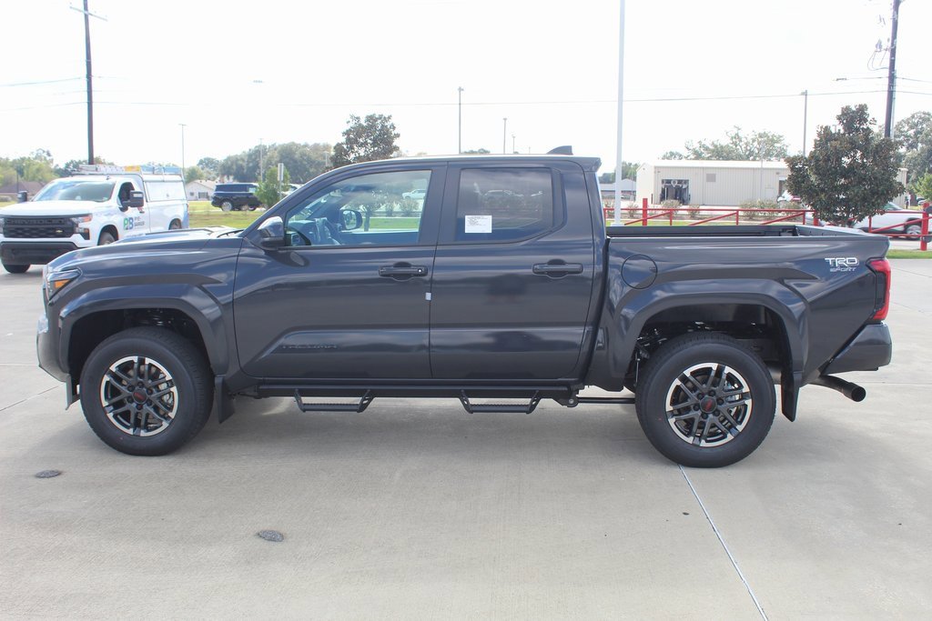 2025 Toyota Tacoma TRD Sport Double Cab photo 2