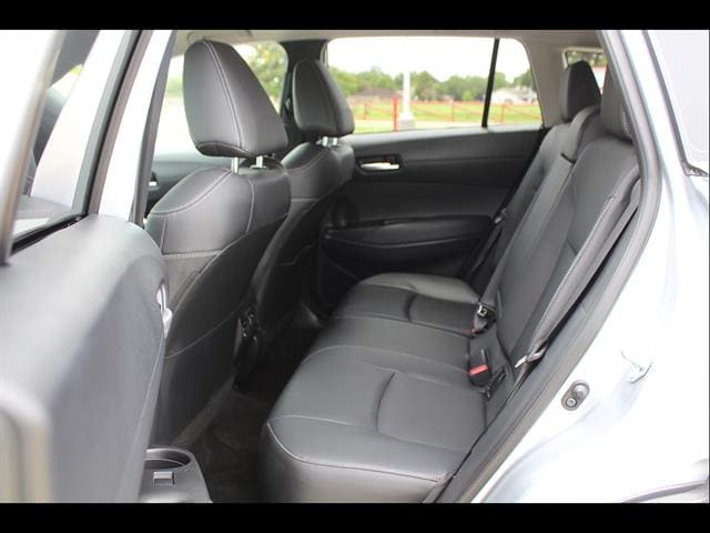 2026 Toyota Corolla Cross XLE - Photo 32
