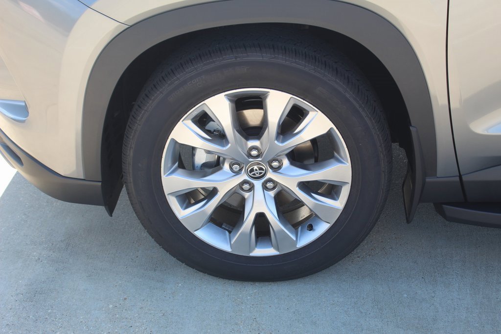 2026 Toyota Grand Highlander Limited photo 2