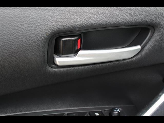 2024 Toyota Corolla SE - Photo 13