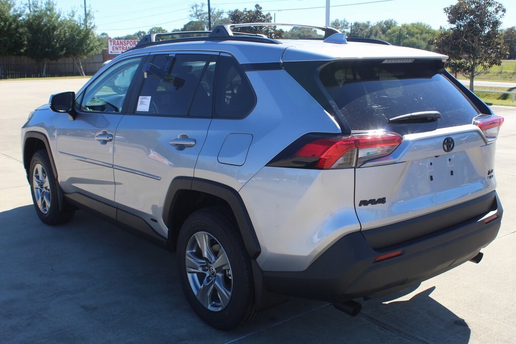 New 2025 Toyota RAV4 Hybrid XLE SUV